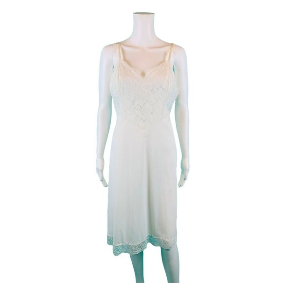 Vintage 60s Slip Dress Women's Small White Nylon Lace Bodice Vanity Fair Lingeri - Picture 2 of 10